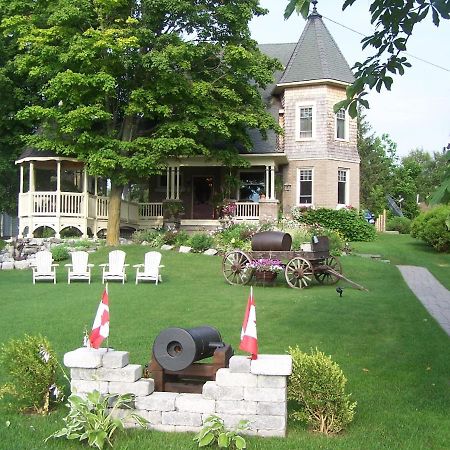 Creighton Manor Inn Bed & Breakfast Orillia Kültér fotó